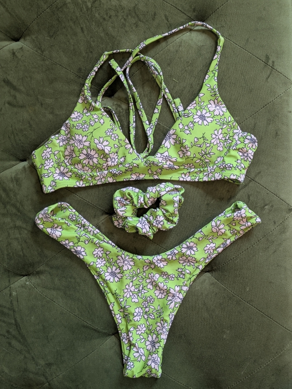 Neon Green Floral Bikini Swimsuit with Scrunchie Size Small Zaful Thong Cheeky